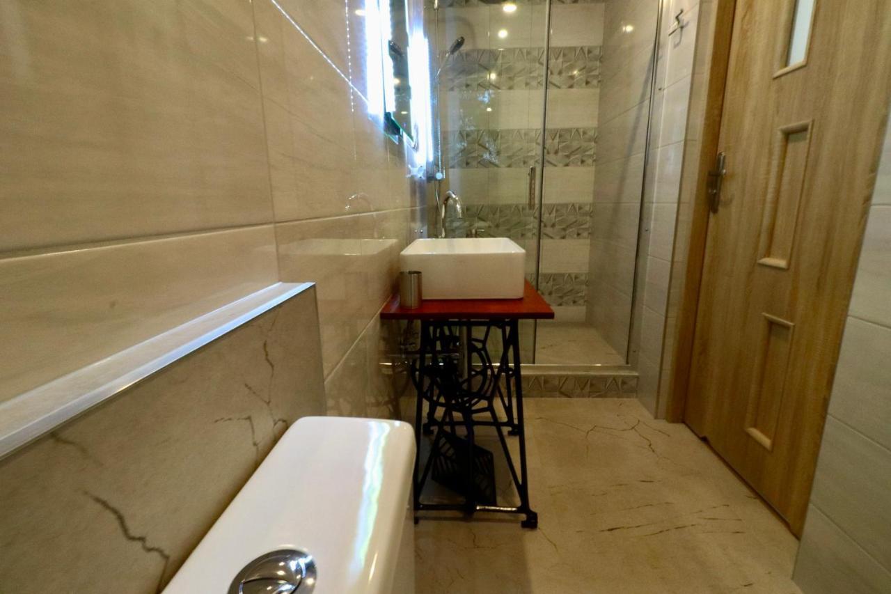 Karczma Pod Jesionem Hotell Brdow Exteriör bild