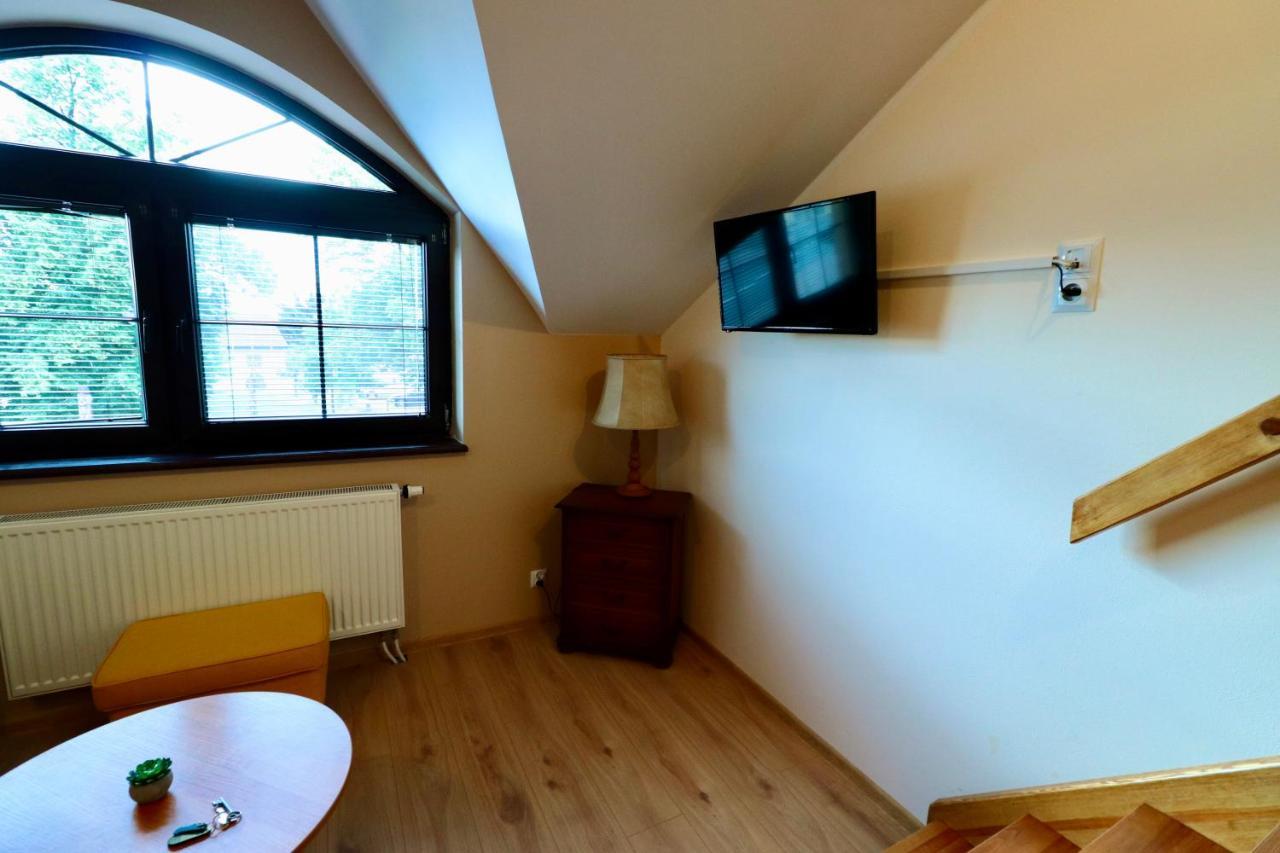 Karczma Pod Jesionem Hotell Brdow Exteriör bild